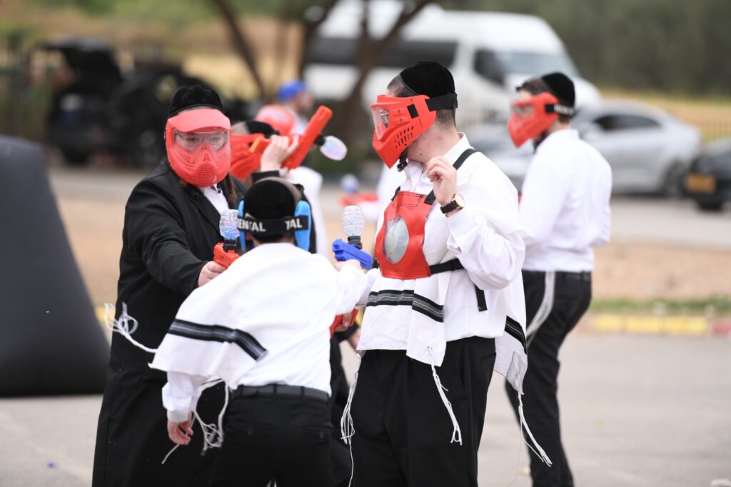 90 אוטובוסים הובילו 5,000 בחורי ישיבות מביתר עילית לצפון