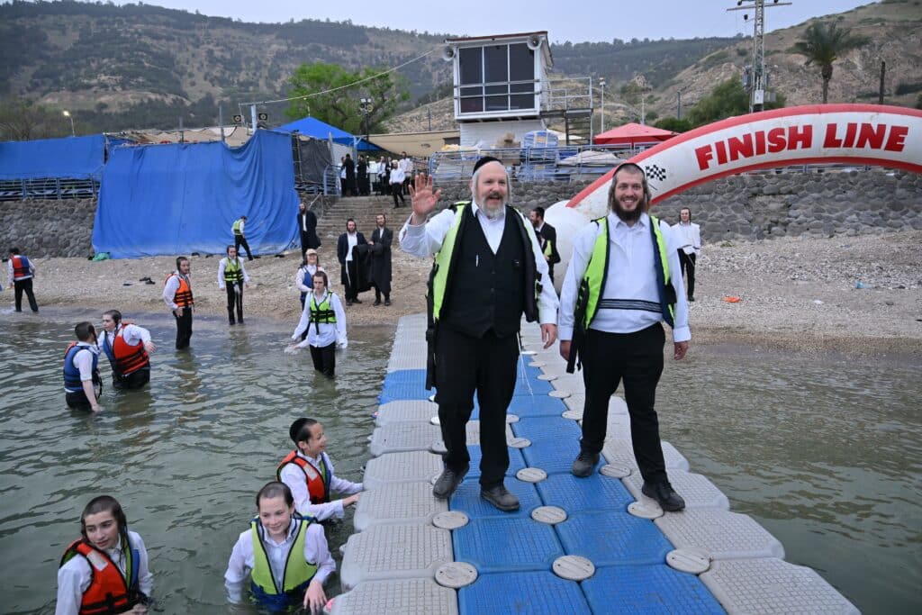 90 אוטובוסים הובילו 5,000 בחורי ישיבות מביתר עילית לצפון