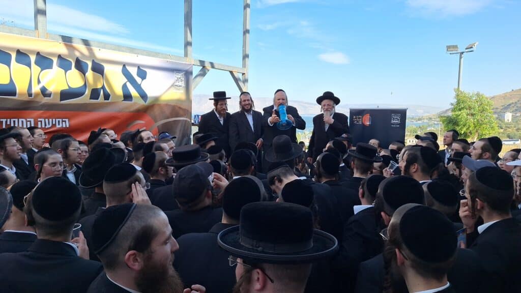 90 אוטובוסים הובילו 5,000 בחורי ישיבות מביתר עילית לצפון