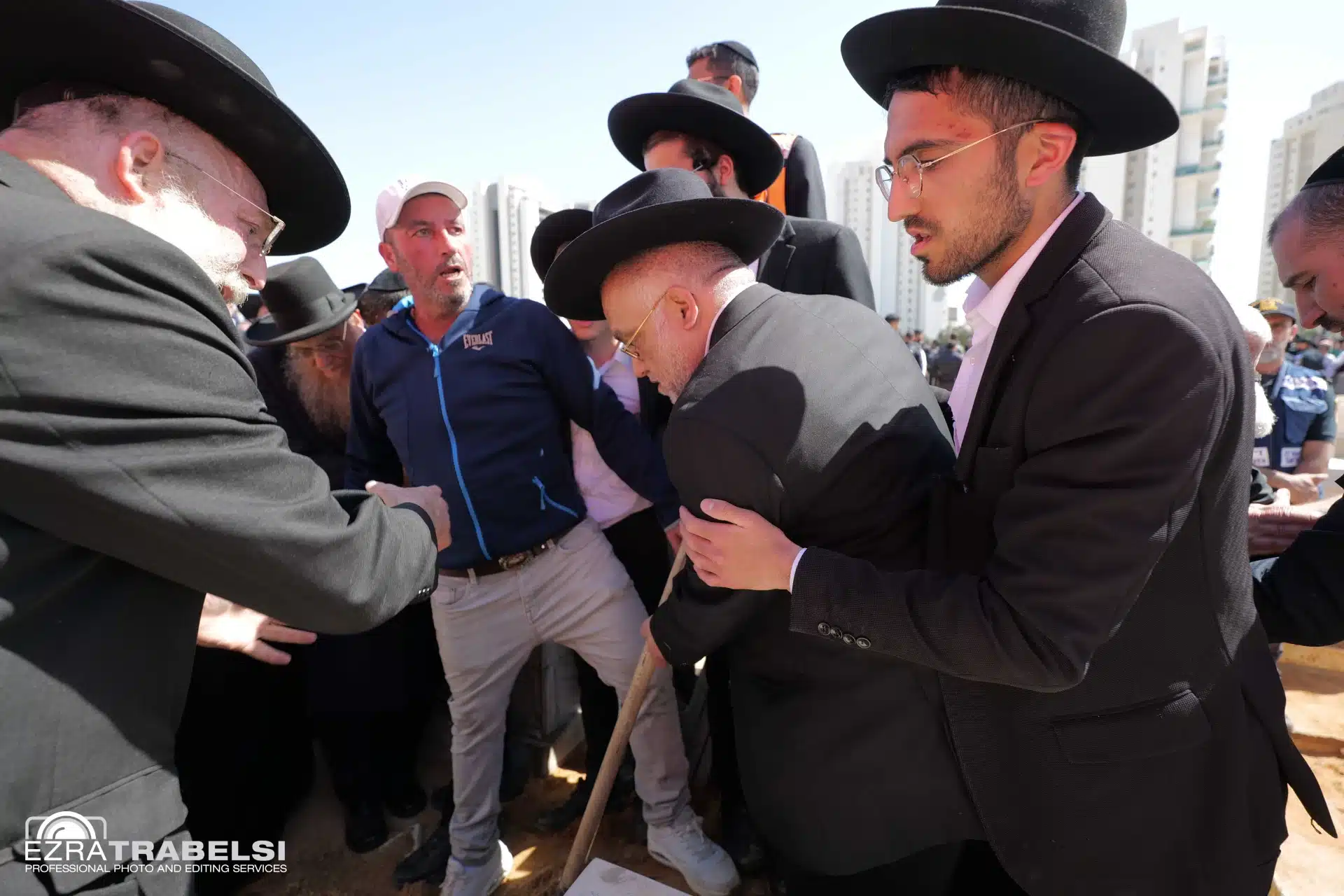 מההספדים ועד לקבורה: אחר מיטתו של מרן הגר"מ מאזוז זצ"ל