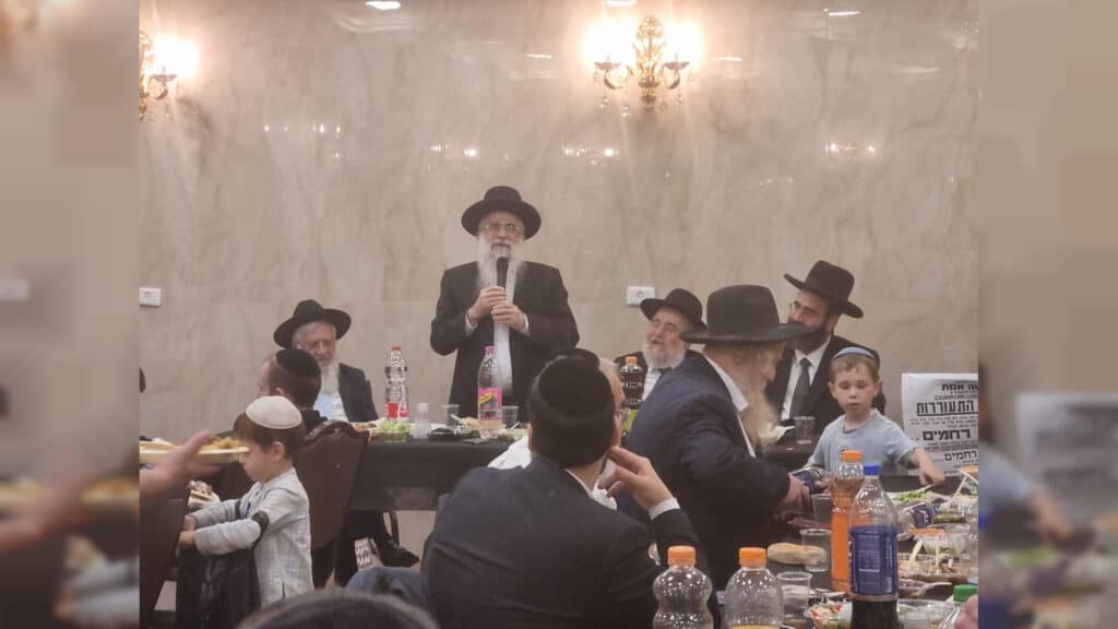 קהילת נווה אחיעזר מתכנסת לזכרו של הרב חפץ רחמים זצ"ל