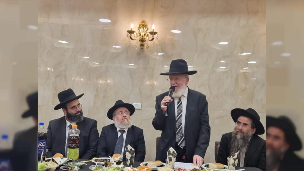 קהילת נווה אחיעזר מתכנסת לזכרו של הרב חפץ רחמים זצ"ל