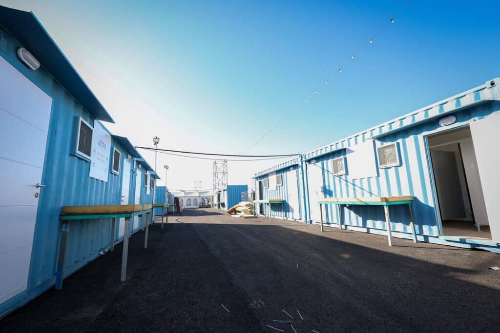 הצלם החסידי תיעד: המתחם הענק שבו ידליק ר' מיילך את מירון