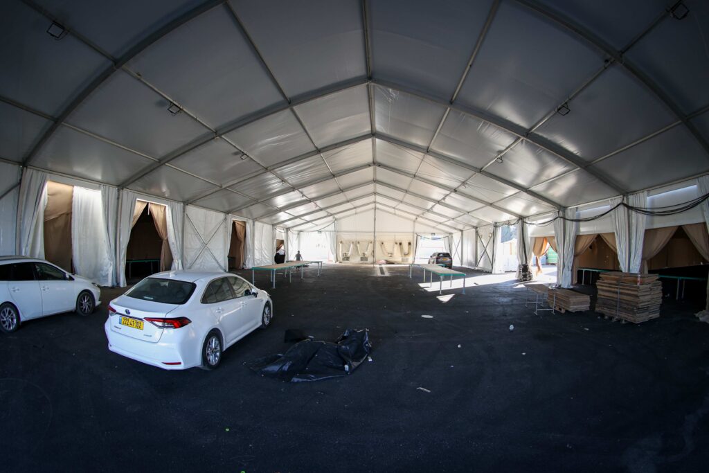 הצלם החסידי תיעד: המתחם הענק שבו ידליק ר' מיילך את מירון