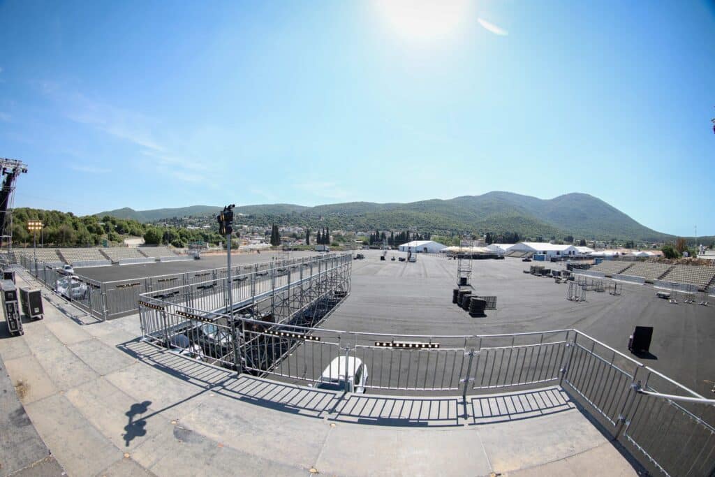 הצלם החסידי תיעד: המתחם הענק שבו ידליק ר' מיילך את מירון