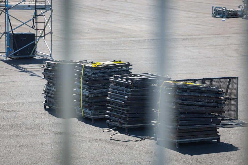 הצלם החסידי תיעד: המתחם הענק שבו ידליק ר' מיילך את מירון