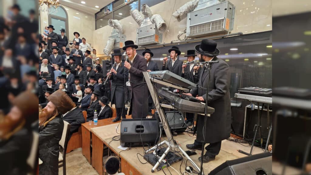 עם אבוקות ובחורי החסידות: ההדלקה של האדמו"ר מספינקא