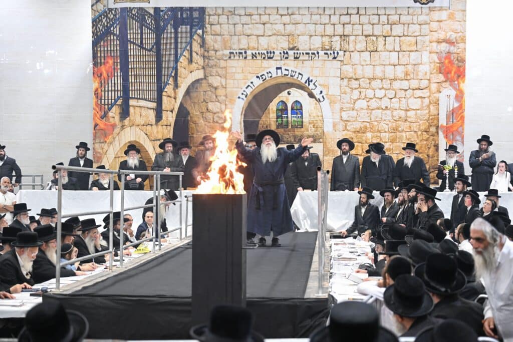 חלאקה וחץ וקשת: הרבי מצאנז ערך את שולחנו בהילולת הרשב"י