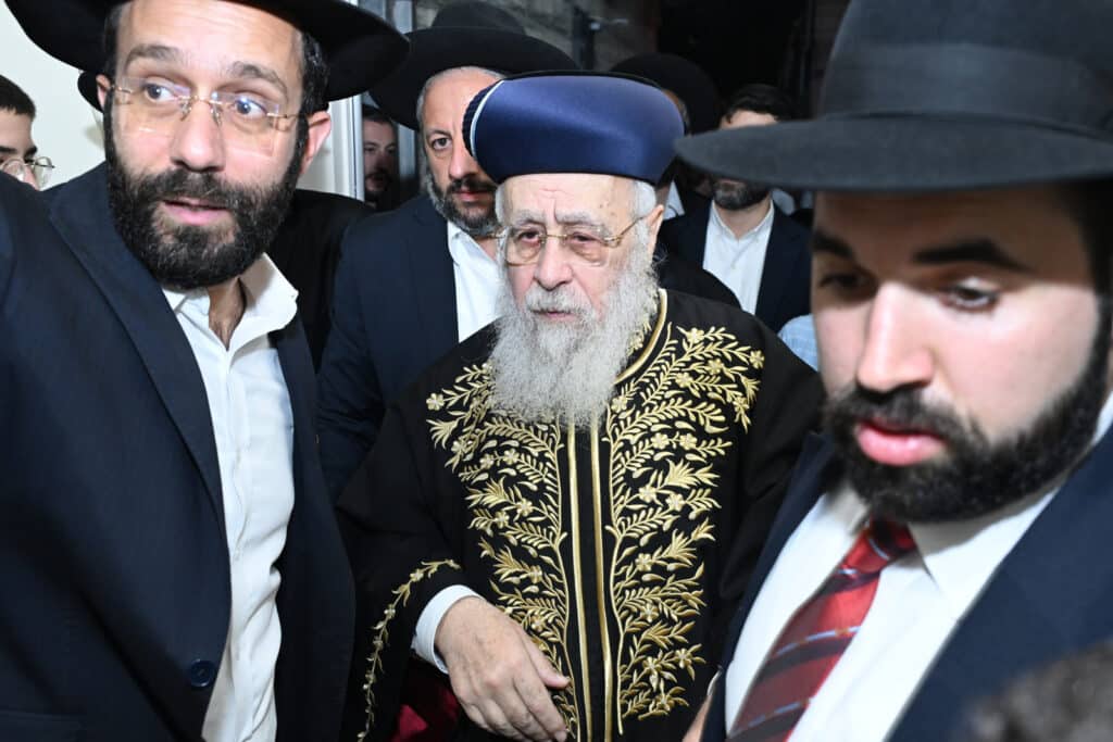 מאות אבות ובנים התכנסו להדלקה המרכזית בשמואל הנביא