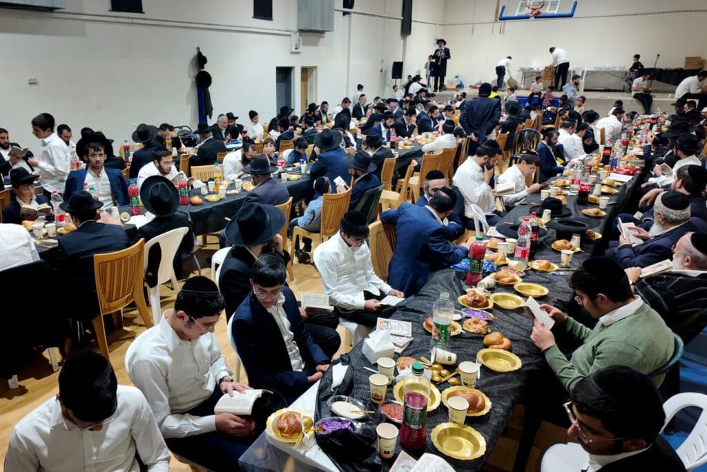 מאות אבות ובנים התכנסו להדלקה המרכזית בשמואל הנביא