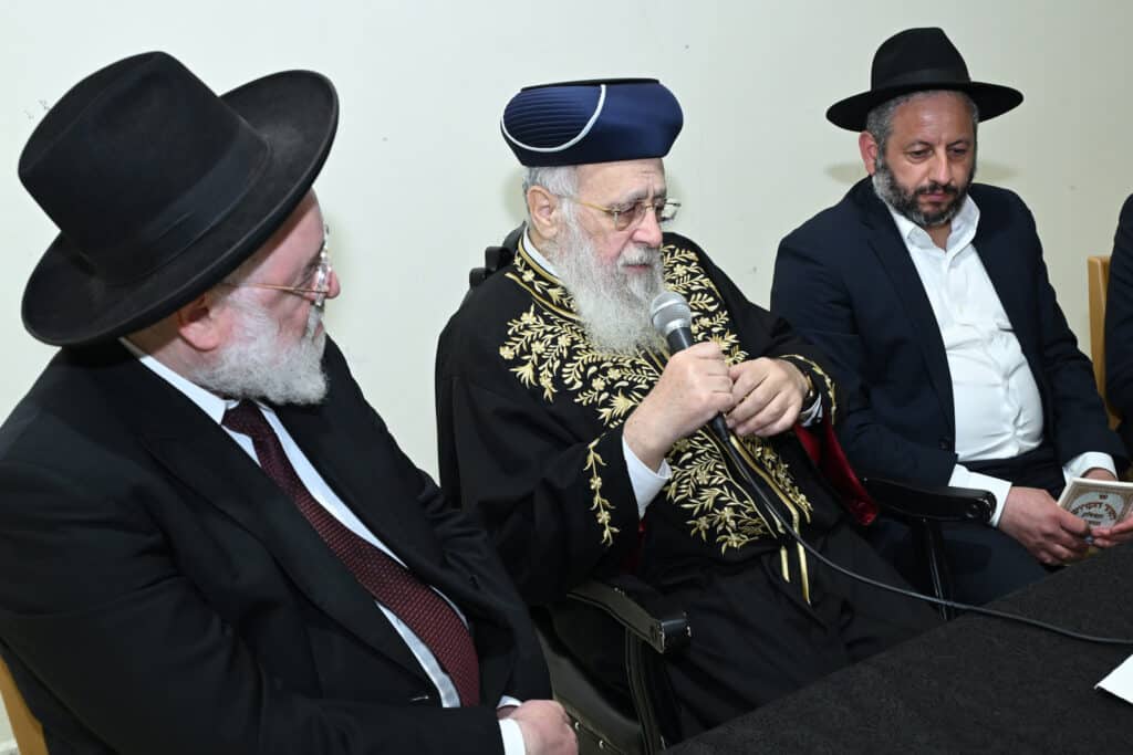 מאות אבות ובנים התכנסו להדלקה המרכזית בשמואל הנביא