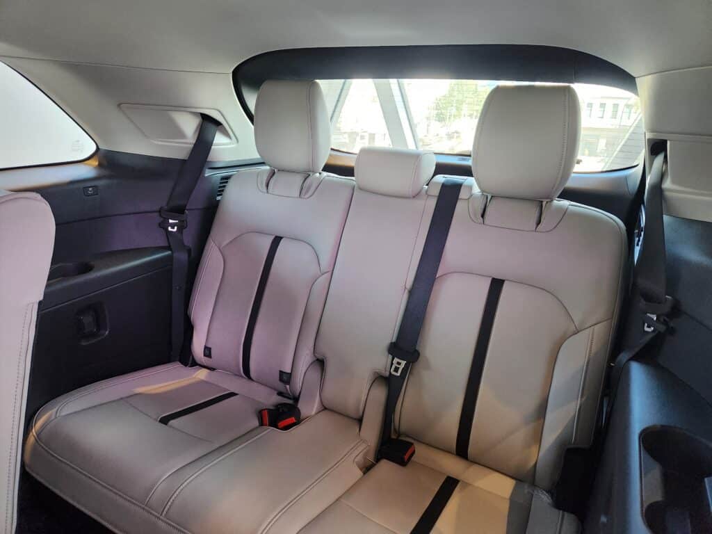 תשכחו מכל מה שידעתם: מאזדה CX-90 משנה את כללי המשחק