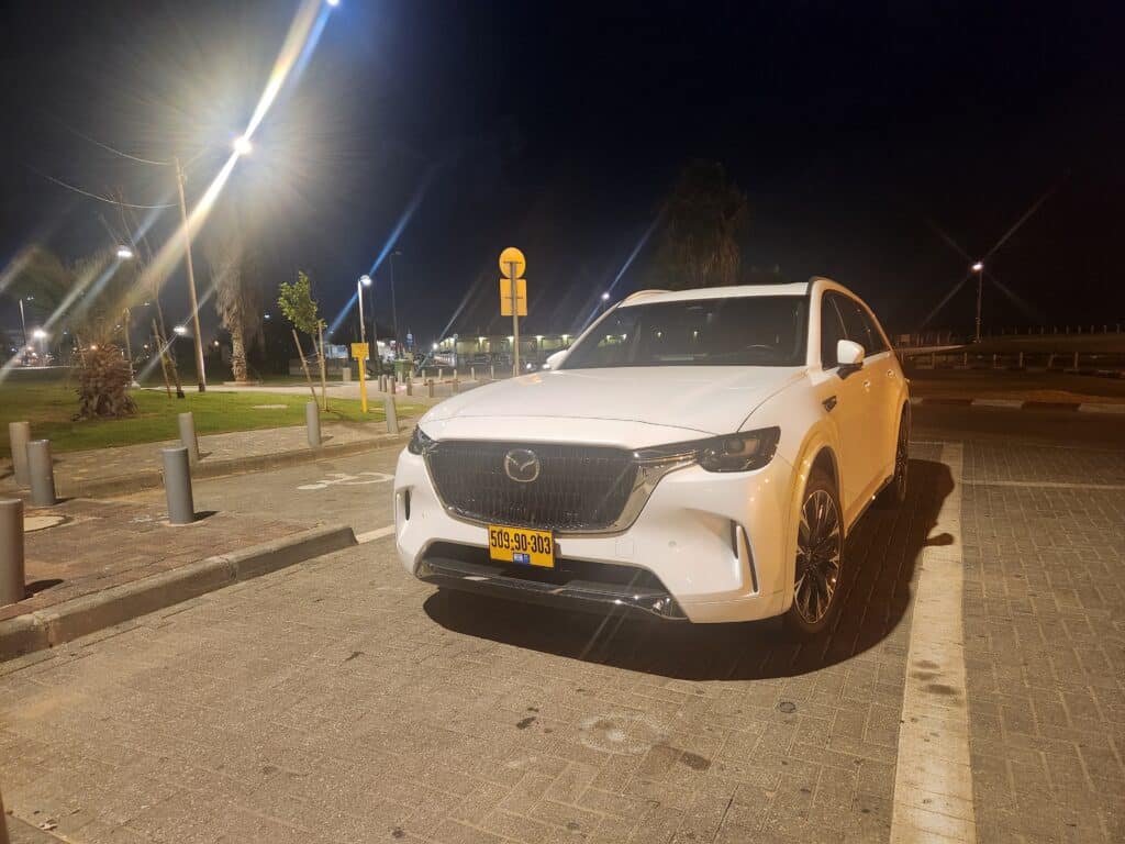 תשכחו מכל מה שידעתם: מאזדה CX-90 משנה את כללי המשחק