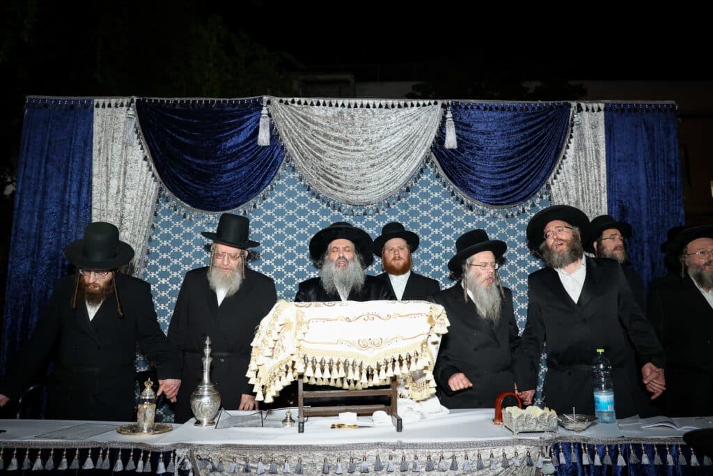 ראש ישיבת סאטמר הדליק את האש בשיכון החסידות בבני ברק