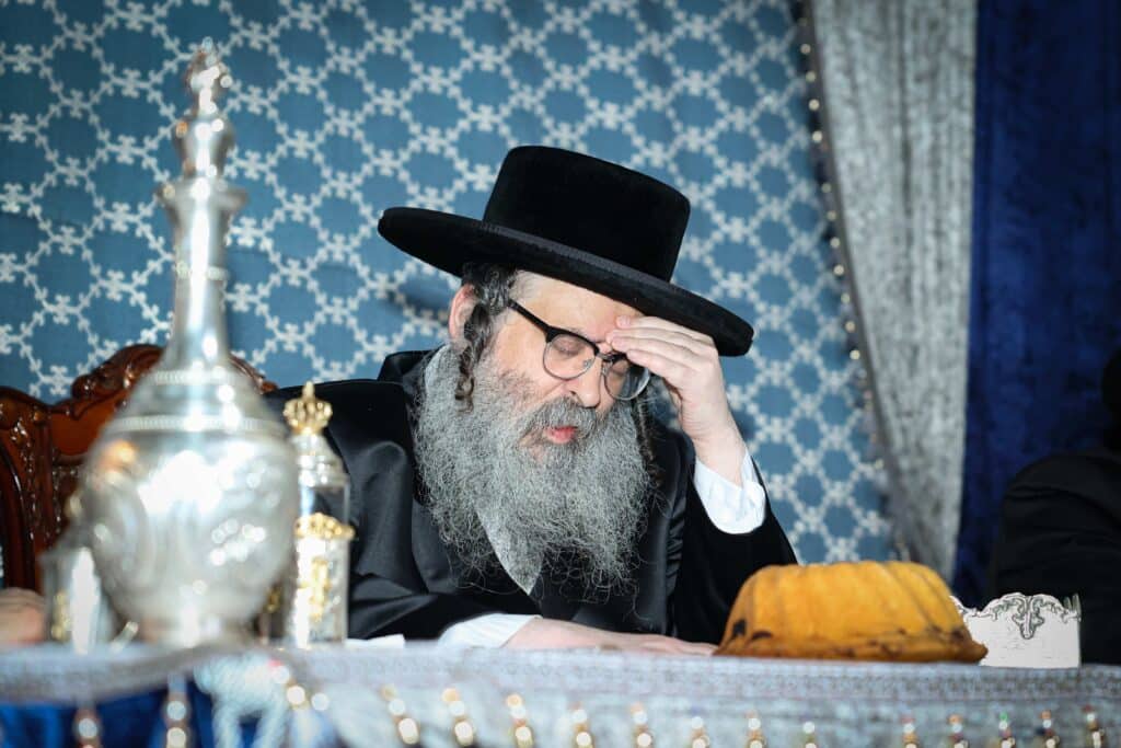 ראש ישיבת סאטמר הדליק את האש בשיכון החסידות בבני ברק