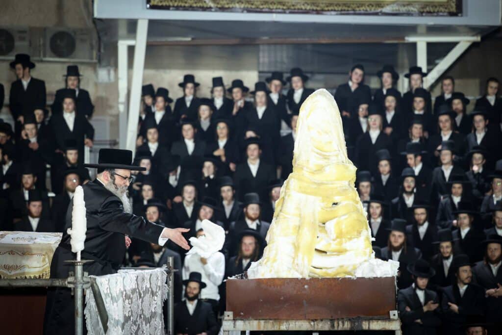 ראש ישיבת סאטמר הדליק את האש בשיכון החסידות בבני ברק