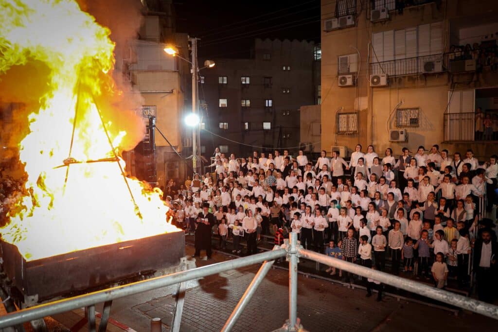 ראש ישיבת סאטמר הדליק את האש בשיכון החסידות בבני ברק