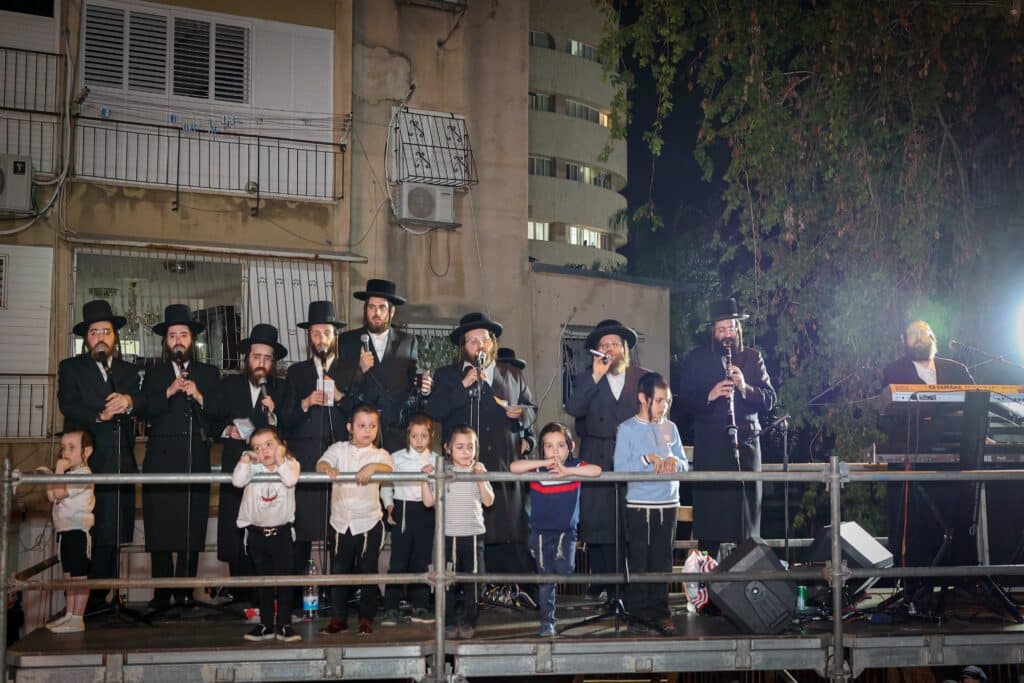 ראש ישיבת סאטמר הדליק את האש בשיכון החסידות בבני ברק