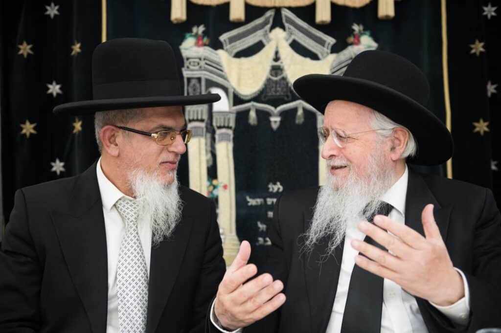 בכפר יונה הצדיעו לאברכים ובחורי הישיבות מסיימי המסכתות בכפר יונה הצדיעו לאברכים ובחורי הישיבות מסיימי המסכתות