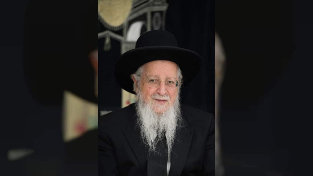 בכפר יונה הצדיעו לאברכים ובחורי הישיבות מסיימי המסכתות בכפר יונה הצדיעו לאברכים ובחורי הישיבות מסיימי המסכתות