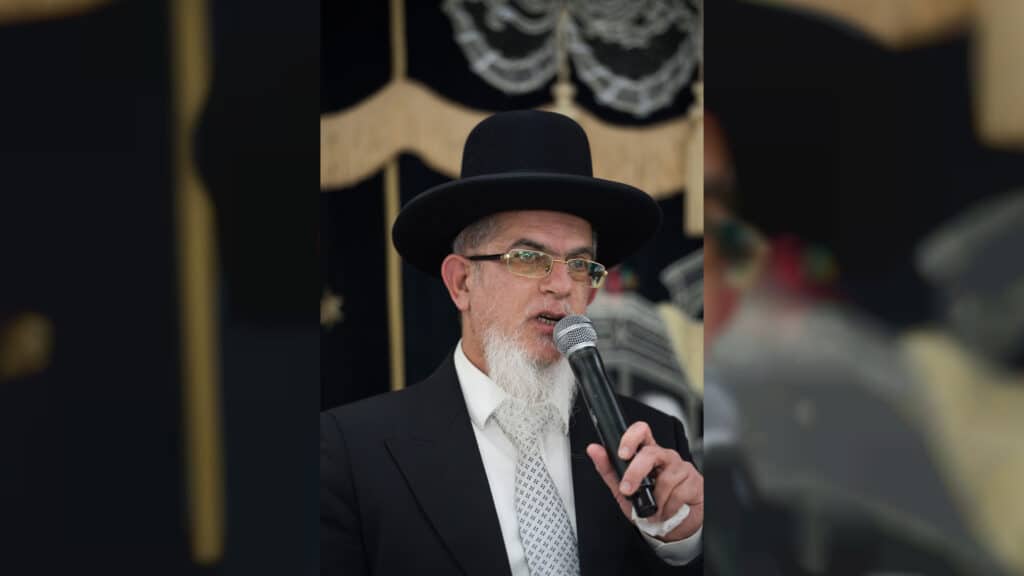 בכפר יונה הצדיעו לאברכים ובחורי הישיבות מסיימי המסכתות בכפר יונה הצדיעו לאברכים ובחורי הישיבות מסיימי המסכתות