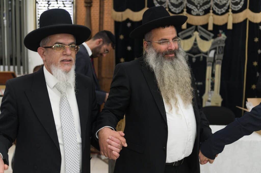 בכפר יונה הצדיעו לאברכים ובחורי הישיבות מסיימי המסכתות בכפר יונה הצדיעו לאברכים ובחורי הישיבות מסיימי המסכתות