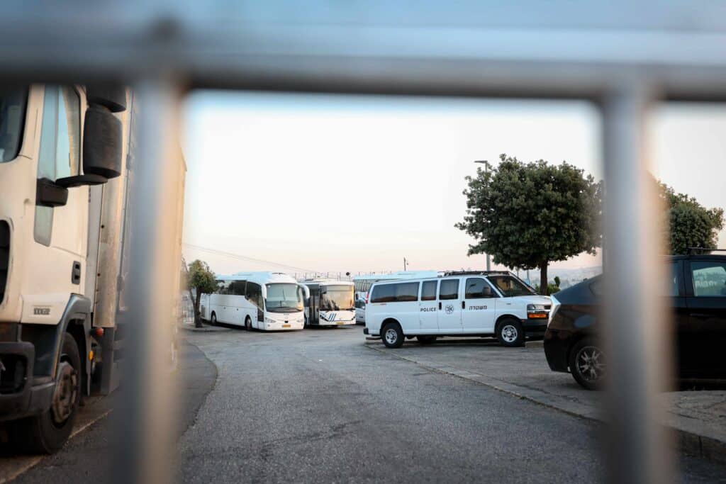 טיש ותפילה: המונים עלו לציונו של הרה"ק רבי שלומקה מזוועיהל