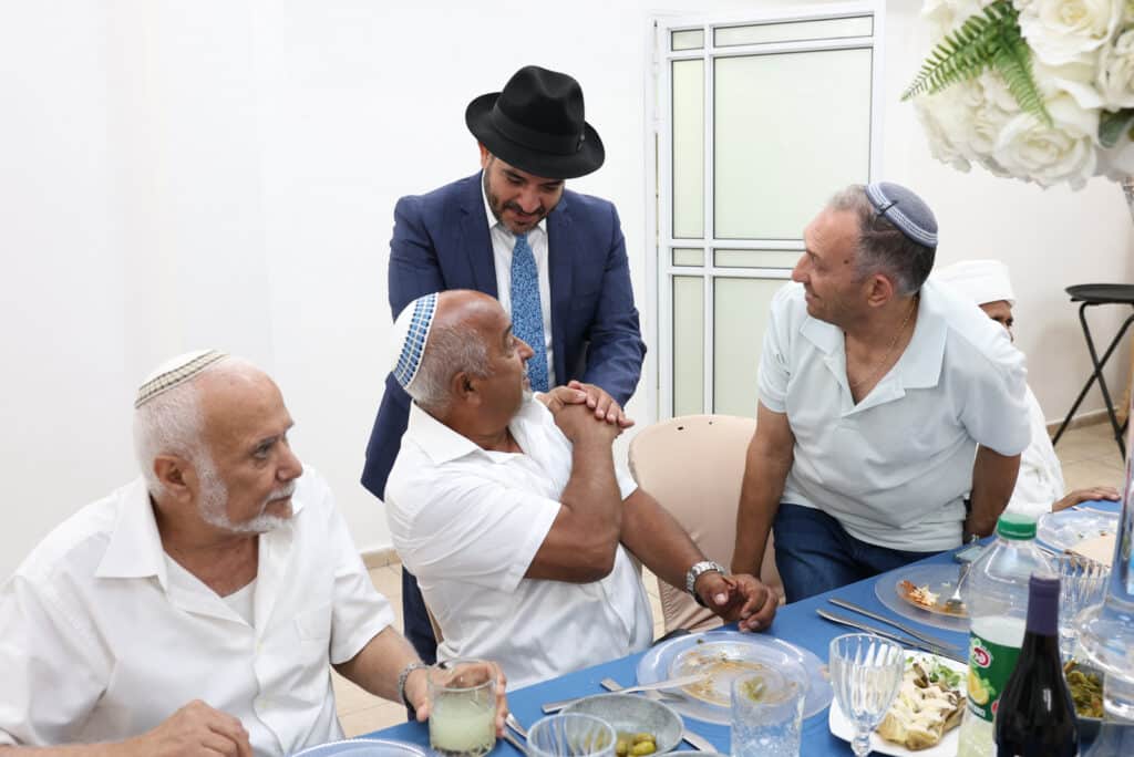 הגבאים של יהוד מונוסון התכנסו למעמד הוקרה והצדעה הגבאים של יהוד מונוסון התכנסו למעמד הוקרה והצדעה