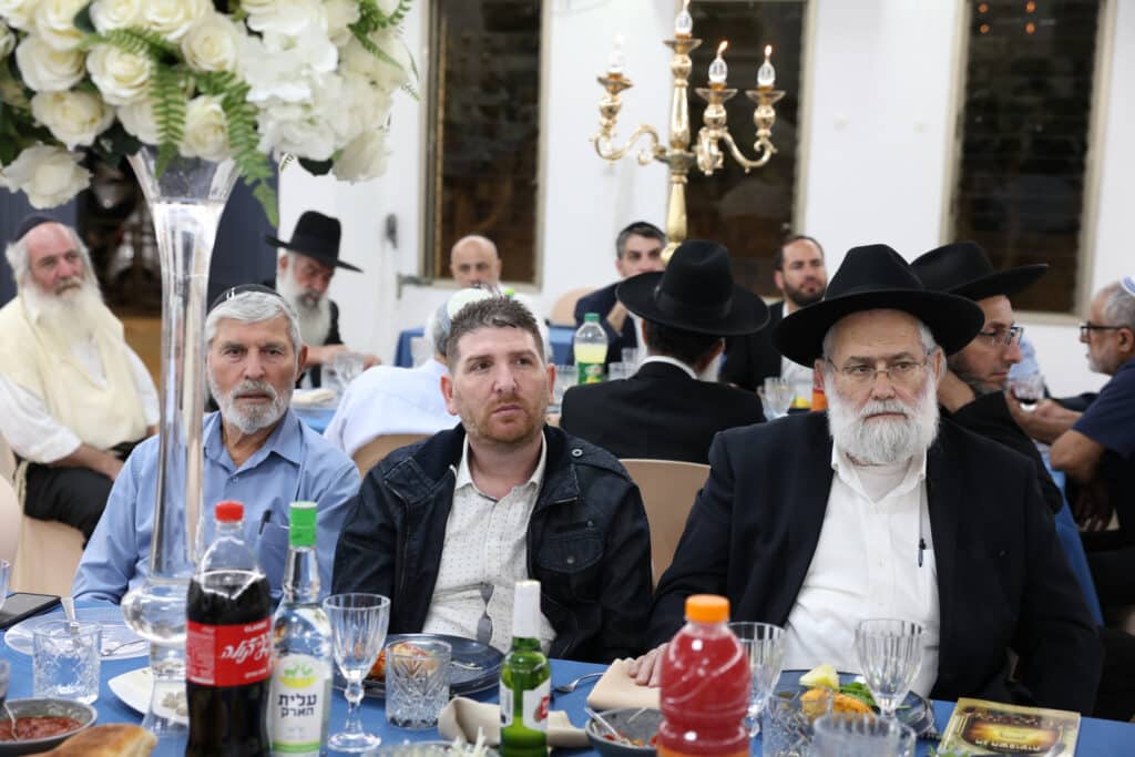 הגבאים של יהוד מונוסון התכנסו למעמד הוקרה והצדעה הגבאים של יהוד מונוסון התכנסו למעמד הוקרה והצדעה