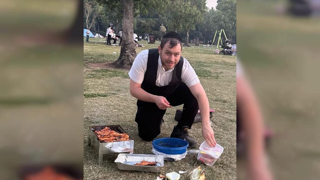 איצקוביץ': ההכנות להילולא ותעלומת הנגיד המסתורי איצקוביץ': ההכנות להילולא ותעלומת הנגיד המסתורי