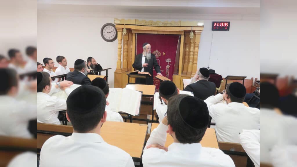 איצקוביץ': ההכנות להילולא ותעלומת הנגיד המסתורי איצקוביץ': ההכנות להילולא ותעלומת הנגיד המסתורי