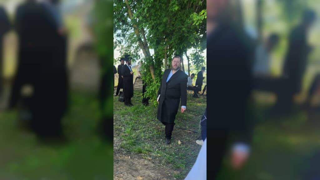 איצקוביץ': ההכנות להילולא ותעלומת הנגיד המסתורי איצקוביץ': ההכנות להילולא ותעלומת הנגיד המסתורי