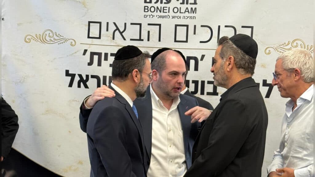 איצקוביץ': רכב היוקרה ופתרון תעלומת הנגיד המסתורי איצקוביץ': רכב היוקרה ופתרון תעלומת הנגיד המסתורי