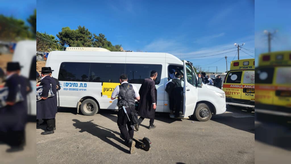 איצקוביץ': החתונה הסודית והמיליארדר שכובד סנדק איצקוביץ': החתונה הסודית והמיליארדר שכובד סנדק