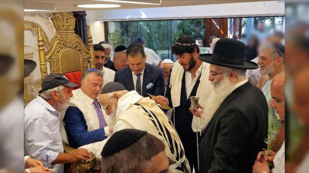 איצקוביץ': החתונה הסודית והמיליארדר שכובד סנדק איצקוביץ': החתונה הסודית והמיליארדר שכובד סנדק