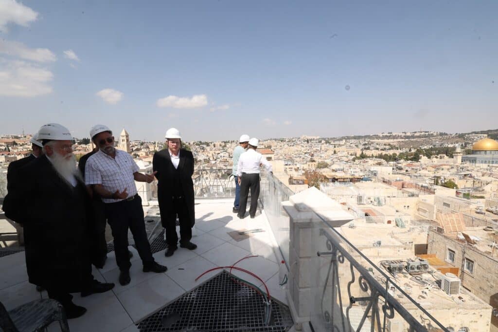 איצקוביץ': המודעה שבוטלה ומאחורי הקלעים של הטרמפ איצקוביץ': המודעה שבוטלה ומאחורי הקלעים של הטרמפ