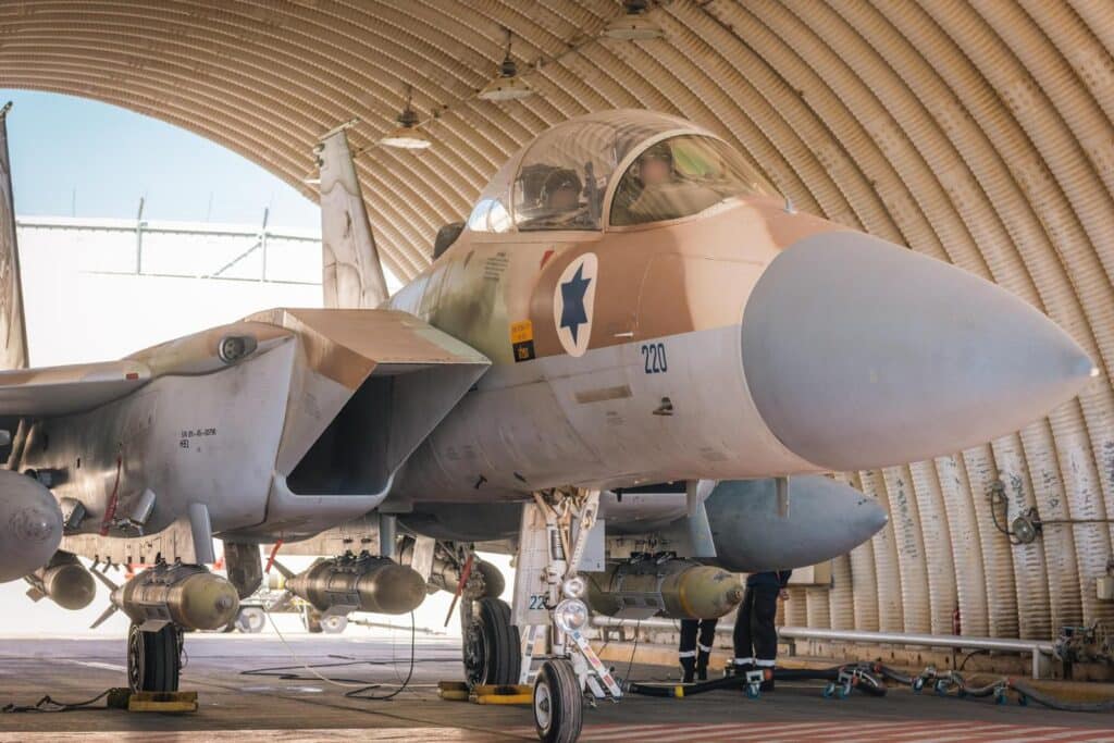 צה"ל חושף תיעודים מרגעי התקיפות בתימן