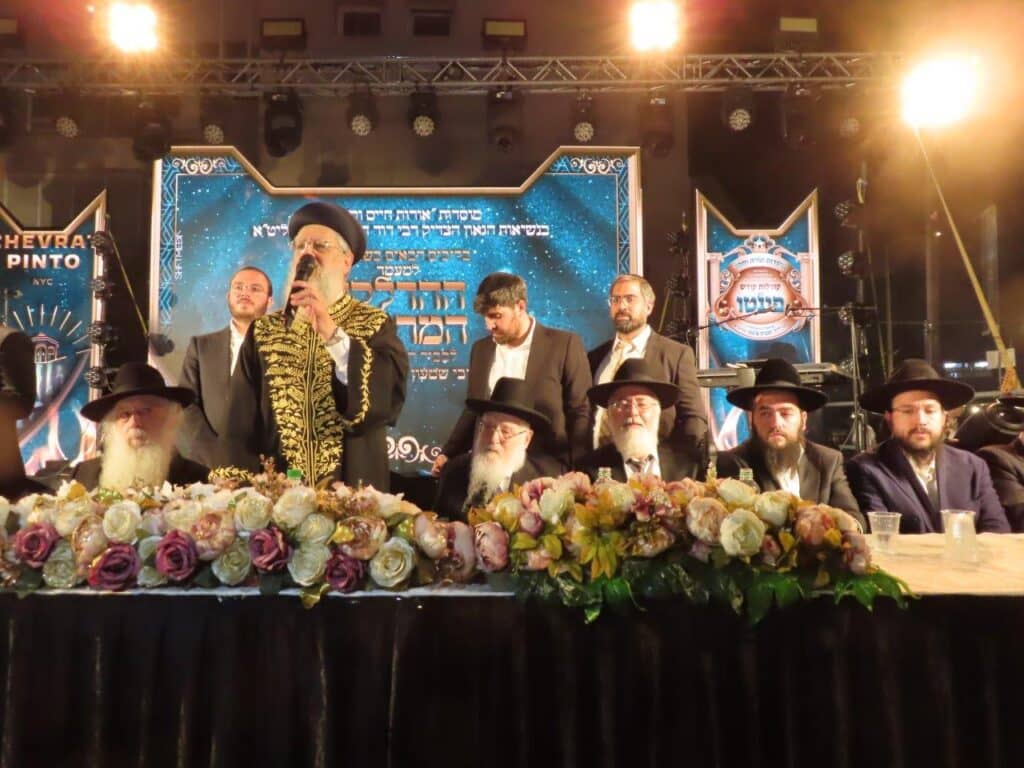 אשדוד: אלפים השתתפו בהדלקה המרכזית במעמד הראש"ל