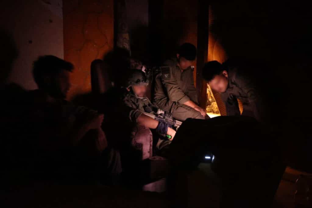 עשרות מחבלים חוסלו שבעה פירי מנהרה הושמדו