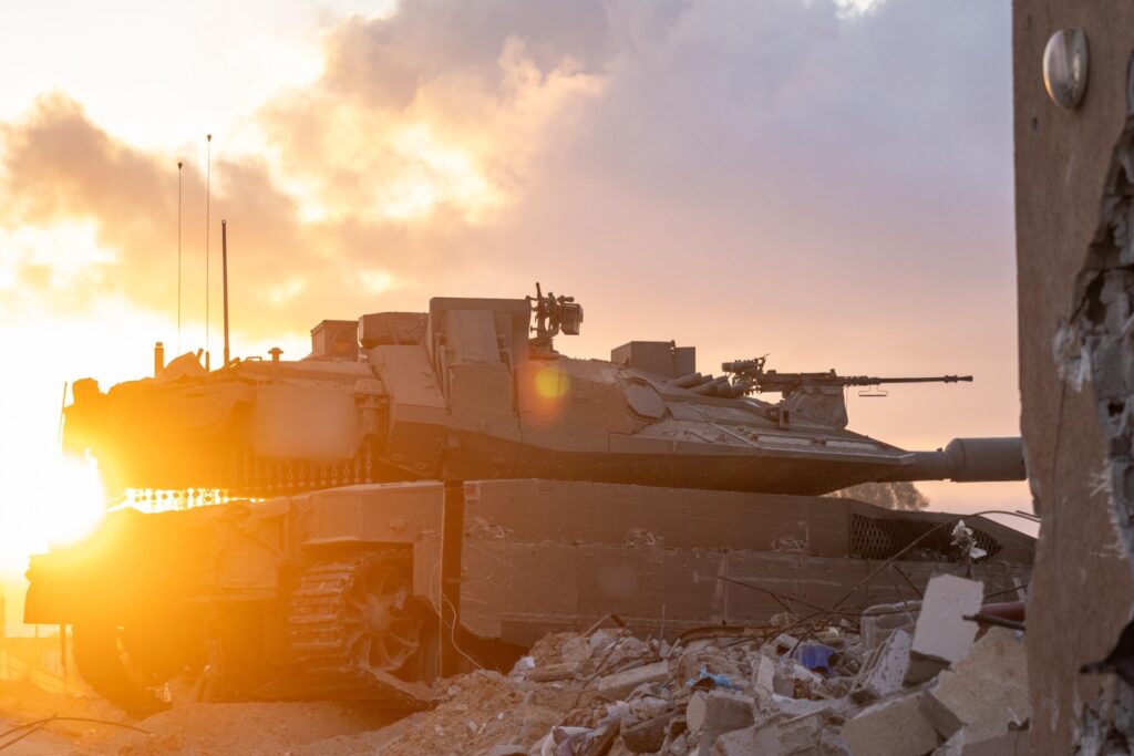 עשרות מחבלים חוסלו שבעה פירי מנהרה הושמדו