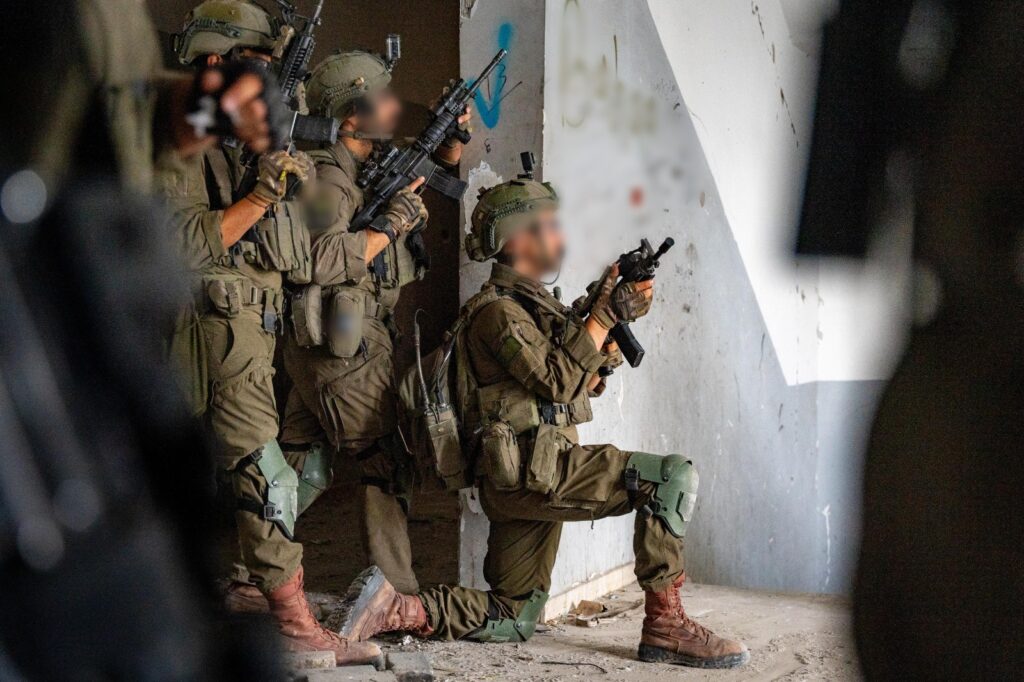 עשרות מחבלים חוסלו שבעה פירי מנהרה הושמדו