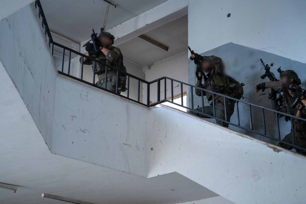 עשרות מחבלים חוסלו שבעה פירי מנהרה הושמדו