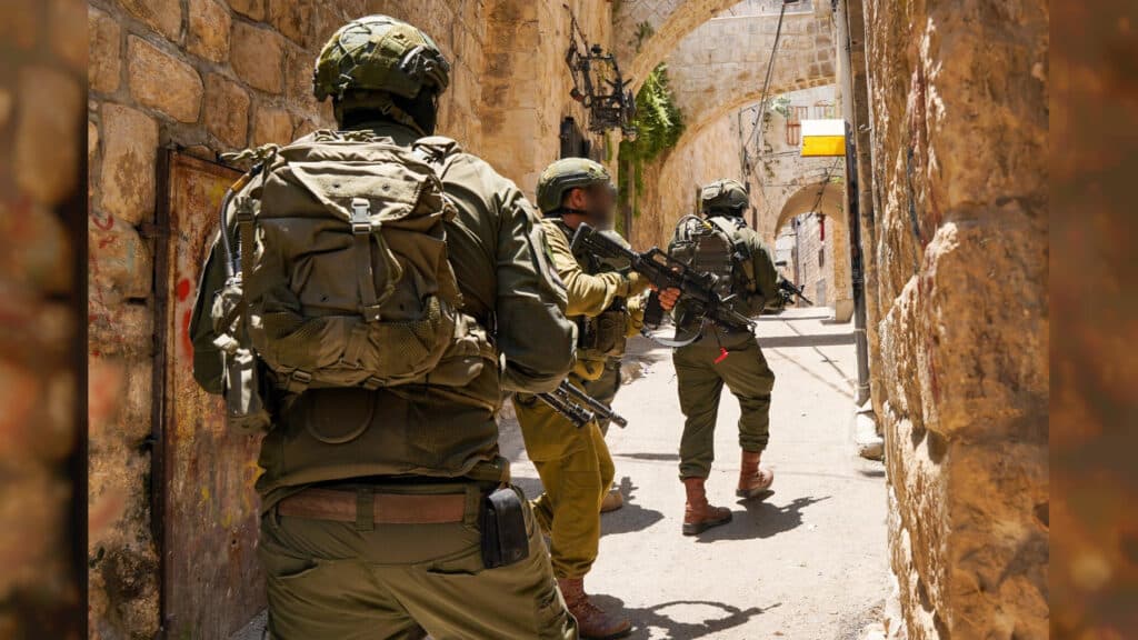 שני מחבלים חוסלו לוחמי צה"ל נפצעו בניסיון חטיפת נשק