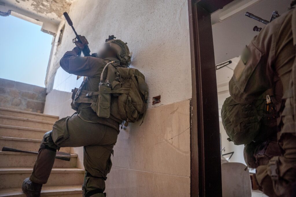 צפו בתיעוד: צה"ל השמיד זירת מטענים עצומה בג'באליה