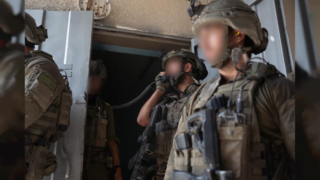 תיעוד מנהרות חמאס תחת בית החולים האירופי בחאן יונס