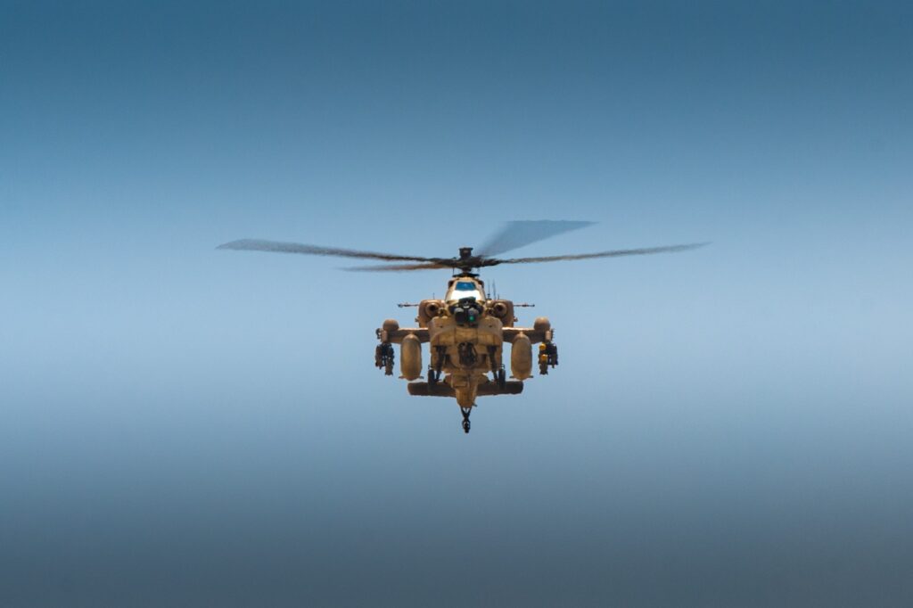 בסיעתא דשמיא: הטייסים והבקרים בקרב נגד הכטב"מים