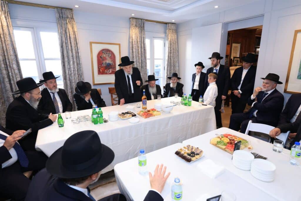 טורונטו: עצרת אלפים ומפגשי נדיבים למען קרן עולם התורה טורונטו: עצרת אלפים ומפגשי נדיבים למען קרן עולם התורה