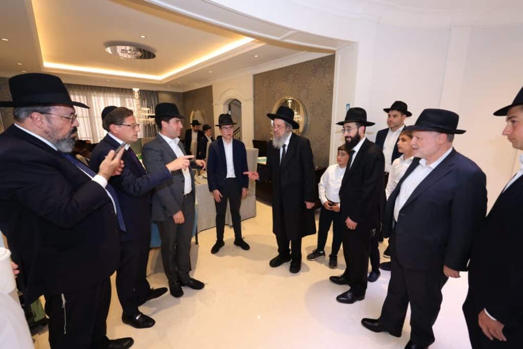 טורונטו: עצרת אלפים ומפגשי נדיבים למען קרן עולם התורה טורונטו: עצרת אלפים ומפגשי נדיבים למען קרן עולם התורה