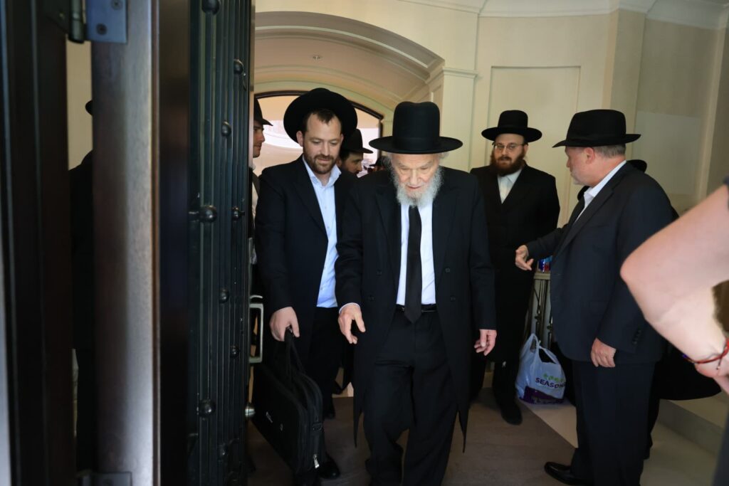 טורונטו: עצרת אלפים ומפגשי נדיבים למען קרן עולם התורה טורונטו: עצרת אלפים ומפגשי נדיבים למען קרן עולם התורה