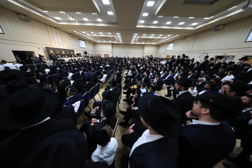 טורונטו: עצרת אלפים ומפגשי נדיבים למען קרן עולם התורה טורונטו: עצרת אלפים ומפגשי נדיבים למען קרן עולם התורה